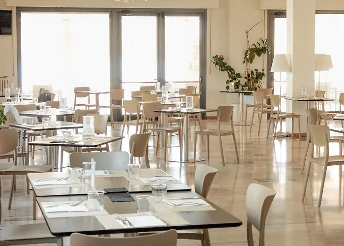 Hotel Gfh - Sole & Marotta