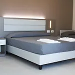 Hotel Gfh - Sole &