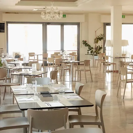Hotell Gfh - Sole Marotta