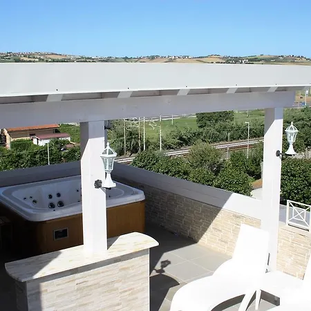 Hotel Gfh - Sole & Marotta