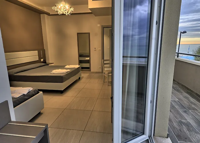 Hotel Gfh - Sole & 3*