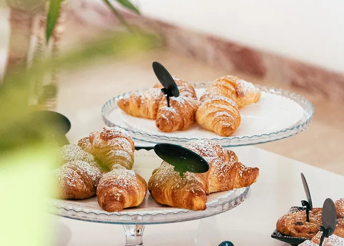 Gfh - Sole & Hotel Marotta