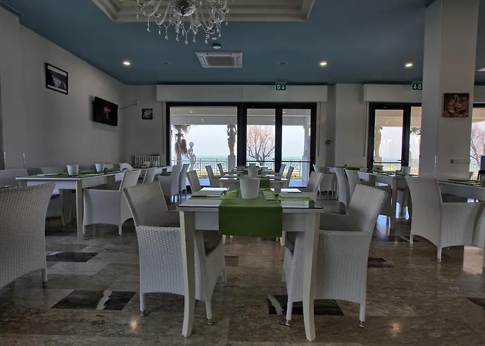 Hotel Gfh - Sole & Marotta